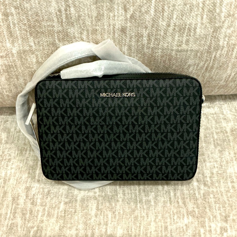 ✨💎BNWT💎✨ Michael Kors Large Jet set Crossbody